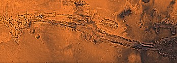 Valles Marineris dessus Mârs. (veré dèfenicion 9 002 × 3 196*)