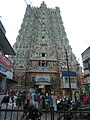 Meenakshi tenpluaren gopuram edo dorrea.