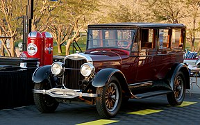 1925 Lincoln Model L sedan (of Greta Garbo)