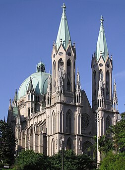 Cathédrale de São Paulo au Brésil. (définition réelle 1 492 × 2 024*)