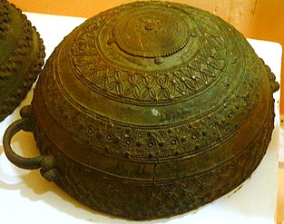 Pot en bronze d'Igbo-Ukwy du IXe siècle.