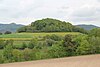 Blick von etwa Westen (nahe Hettenpaulshof und Oberbienhof) zum Kühküppel; links der Pferdskopf, rechts vermutlich der Eubeberg