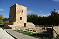 Burgruine mit Turm