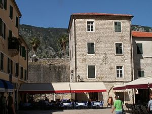 Hus i staden Kotor