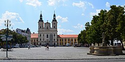 Masarykovo náměstí s kostelem sv. Františka Xaverského