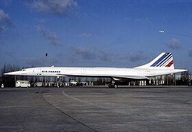 F-BTSC, le Concorde impliqué, ici à l'aéroport de Paris-Charles-de-Gaulle en 1982, soit 18 ans avant l'accident.