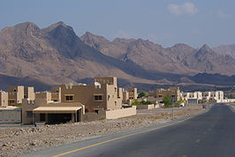 Hatta met Hadjargebergte in de achtergrond