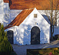 Fløng Kirke. Porch