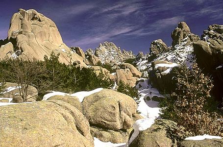 Blick auf La Pedriza im Winter