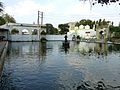 Panchakki: le bassin, la mosquée et le portail.