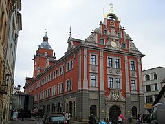 L'Hôtel de Ville