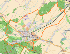 Mapa konturowa Świebodzic, blisko centrum po lewej na dole znajduje się punkt z opisem „Ratusz w Świebodzicach”