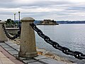 O Castelo de San Antón desde o paseo.