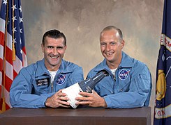 Pit Konrad (desno) i Ričard Gordon kao piloti misije Džemini 11, 1965. godine