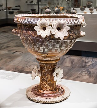 Minoan rosettes on a Kamares krater, 1850-1700 BC, ceramic, Archaeological Museum of Heraklion, Heraklion, Greece[7]