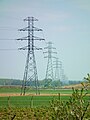 Typische 110-kV-Bauform des polnischen Netzes mit zusätzlicher Erdseil­traverse