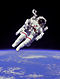 Bruce McCandless podczas spaceru w kosmosie