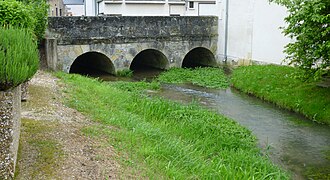 Pont du bourg, sur la Brisse.