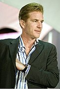 Matthew Modine (Peter Foley)