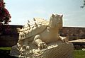 La statue de la Tarasque, au pied du château de Tarascon