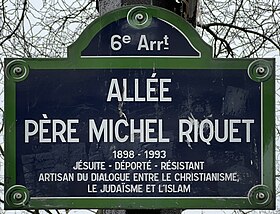 Voir la plaque.