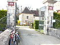 L'entrée au site du château de Dampierre-sur-Boutonne.