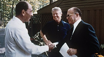 1978年卡特總統與以色列總理貝京、埃及總統沙達特在大衛營