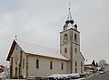 L'église de Notre-Dame-de-Bellecombe, avec son petit carillon et son chemin de croix.