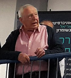 כהן-אורגד בהדלקת נרות חנוכה באוניברסיטת אריאל