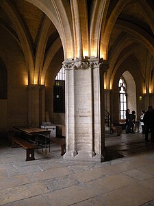 O Salle des gardes, embaixo da antiga Grand'Chambre