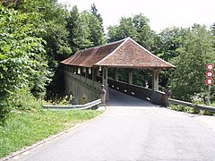 Ansicht der bedachten Teufelsbrücke