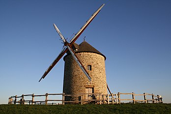 L'ancien moulin de Moidrey, commune associée à Pontorson, en Basse-Normandie. (définition réelle 2 500 × 1 667)