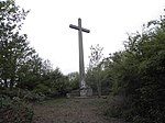 Site Nord du Rieu du Coeur , la croix sur le terril