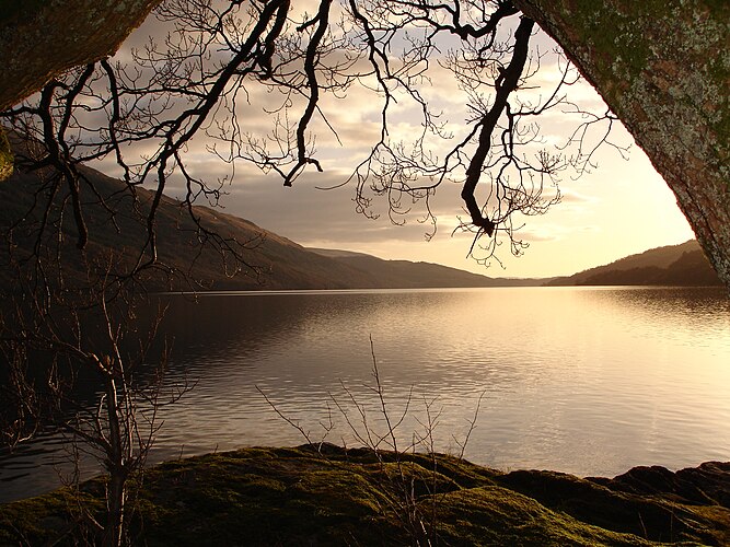 Озеро Лох-Ломонд в Шотландии