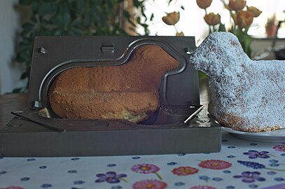 Backform für Osterlamm aus Rührteig