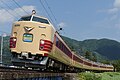 2015年3月まで定期運転されていた485系による快速「あいづライナー」（2016年6月18日 川桁駅 - 猪苗代駅間）