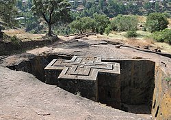 Nhà thờ Thánh George, một trong nhiều nhà thờ tạc đá tại Lalibela