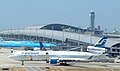 芬蘭航空的MD-11型客機在關西國際機場滑行