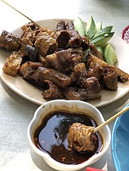 โลบะ(Loh-Bak)受到中華料理的五香滷肉
