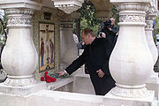 Vladimir Putin in the Memorial for fallen Russians