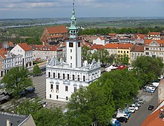 Rynek w Chełmnie z renesansowym ratuszem