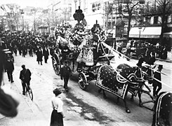 Funeral de Jorge Chávez en París.