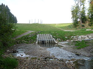 Einlaufbauwerk für den Grundablass mit Rechen