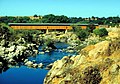 Stanislaus Riverに架かるKnights Ferry covered bridge