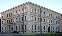 Παλάτι Λόιχτενμπεργκ, Λούντβιχστρασε, 1817-1821.