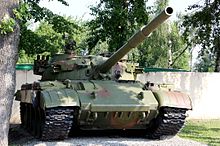 Т-62Д с комплекс за активна защита „Дрозд“ и система за изстрелване на димни гранати „Туча“