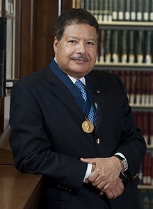 Ahmed Zewail HD2009 Othmer Gold Medal portrait.JPG