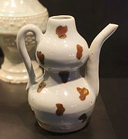 Gourd-shaped jug with iron-brown spots, Yuan dynasty, 1279-1368
