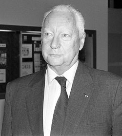 Pierre Messmer vuonna 1988.