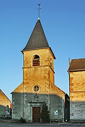 Façade ouest en soirée.